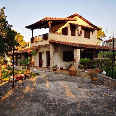 Villa Lena Entire Cottage Kalamaki  Экстерьер фото