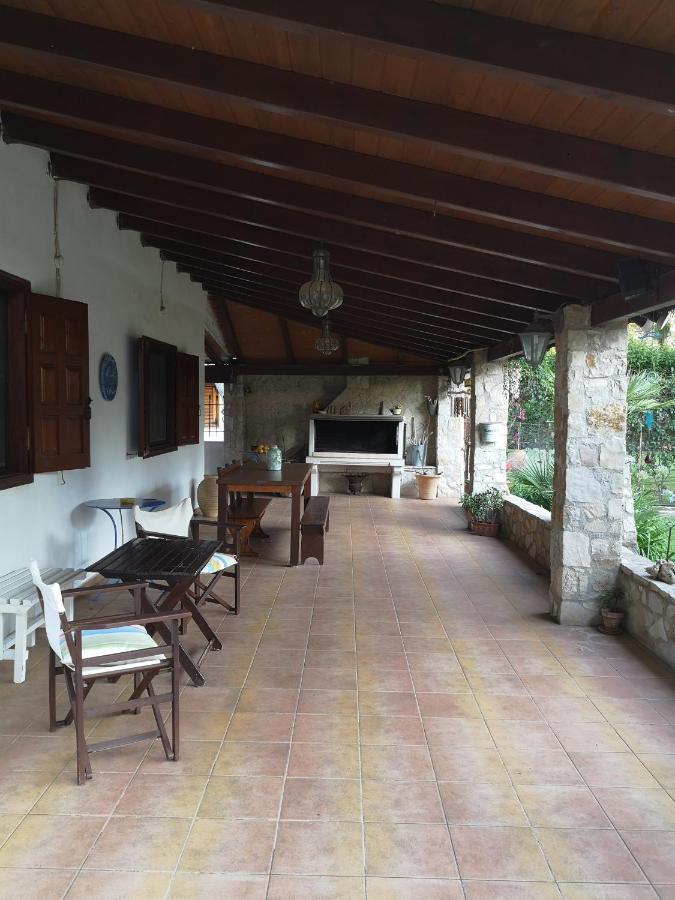 Villa Lena Entire Cottage Kalamaki  Экстерьер фото