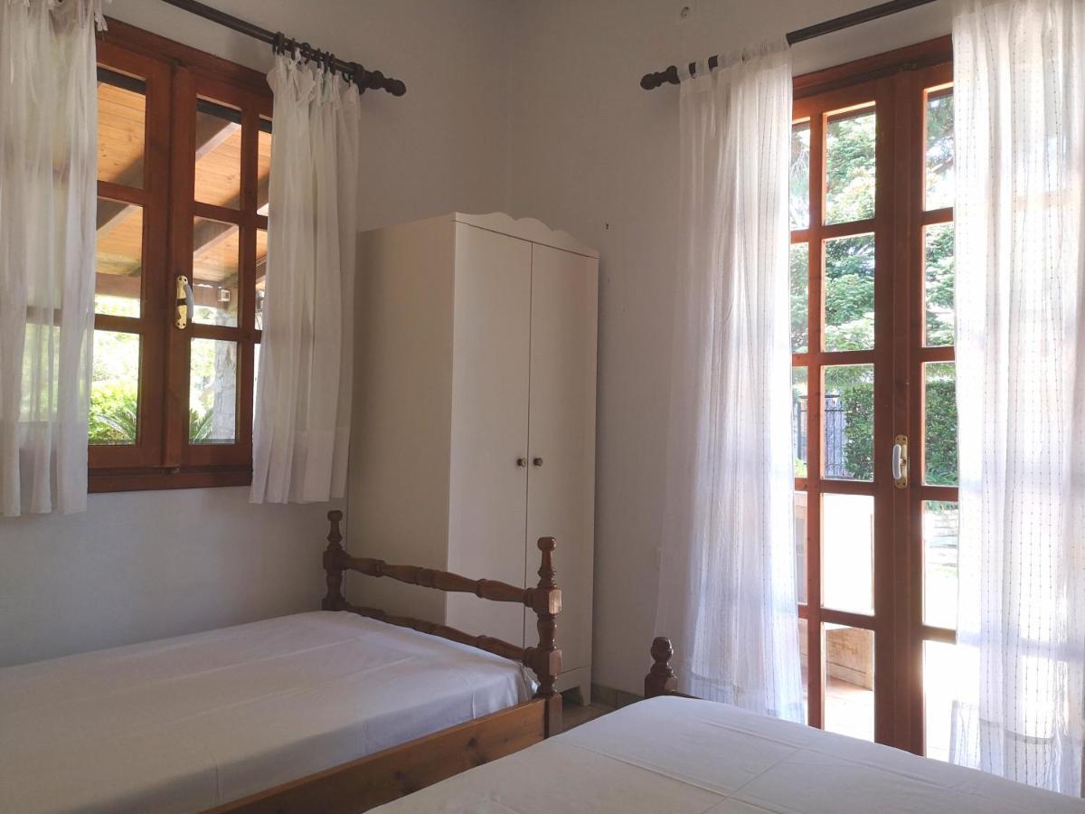 Villa Lena Entire Cottage Kalamaki  Экстерьер фото